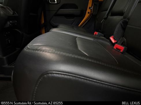 Used 2021 Jeep Wrangler Unlimited Sahara AWD/4WD image 21