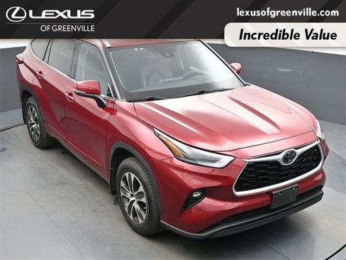 Used 2021 Toyota Highlander XLE image 45