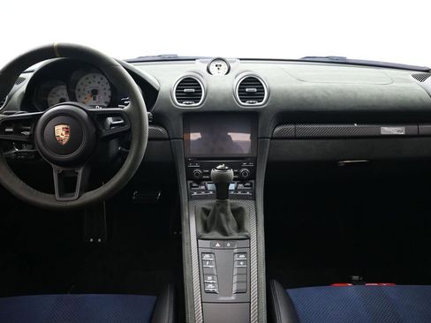 Certified 2023 Porsche 718 Cayman GT4 RS RWD image 6