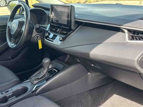 Used 2024 Toyota Corolla LE image 20