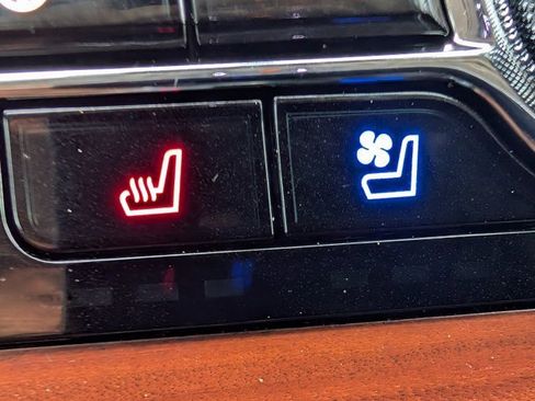 Used 2022 Lincoln Aviator Reserve w/ Equipment Group 201A image 19