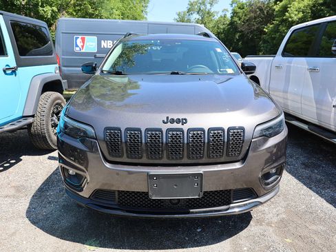 Used 2023 Jeep Cherokee Altitude Lux w/ Lux Elite Package AWD/4WD image 2