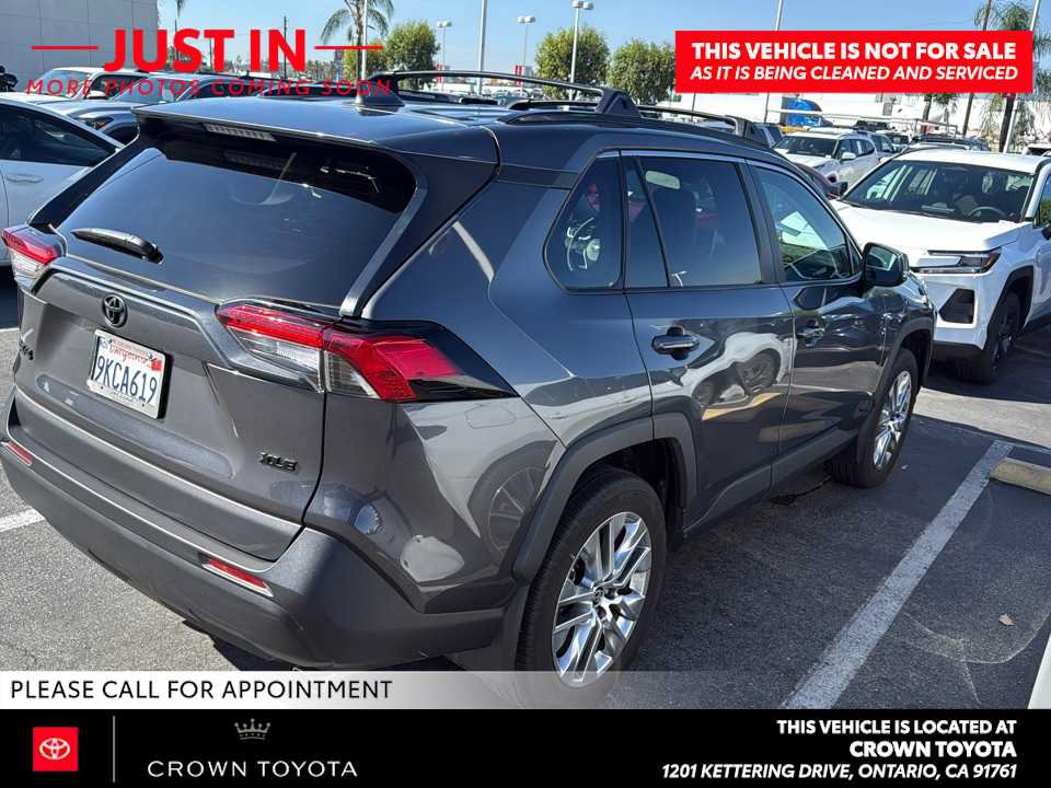 Used 2023 Toyota RAV4 XLE Premium FWD image 4