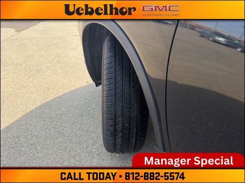 Used 2017 Nissan Rogue SV w/ SV Premium Package image 20