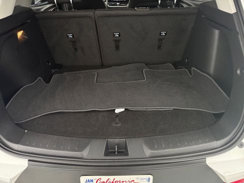 Used 2025 Chevrolet TrailBlazer LT image 31