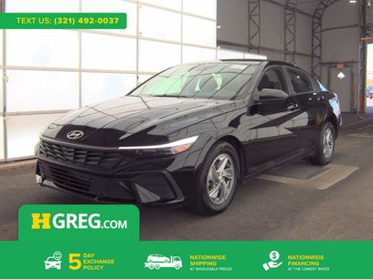 Used 2024 Hyundai Elantra SE