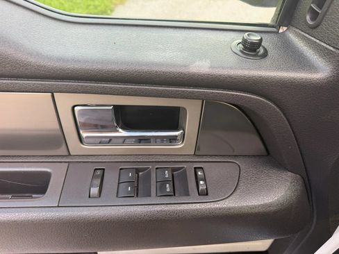 Used 2013 Ford F150 FX4 w/ Mid Equipment Group AWD/4WD image 36