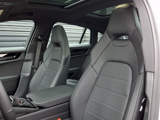 New 2026 Porsche Panamera 4 AWD/4WD image 5