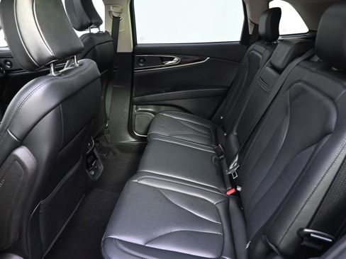 Certified 2023 Lincoln Nautilus Reserve w/ Monochromatic Package AWD/4WD image 17