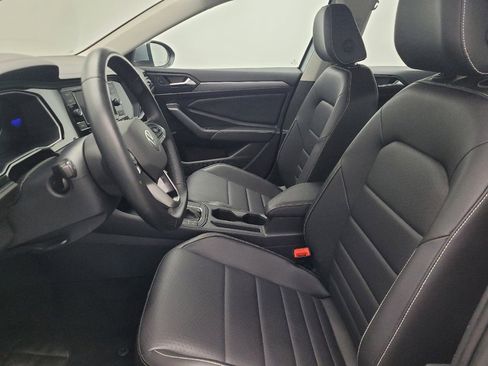 Used 2024 Volkswagen Jetta SE image 17