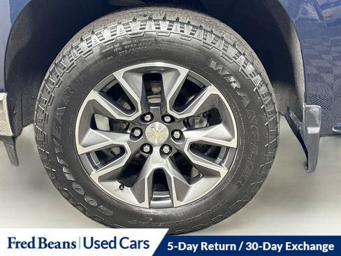 Used 2022 Chevrolet Silverado 1500 LT AWD/4WD image 35