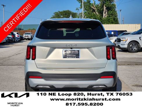 Certified 2026 Kia Sorento LX FWD image 5