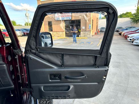 Used 2003 Jeep Wrangler Rubicon image 14