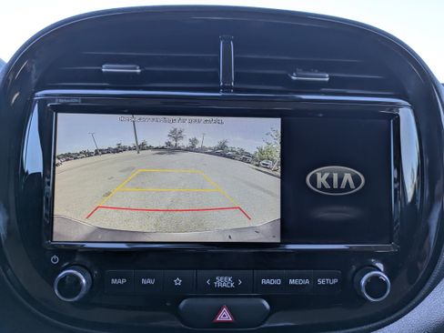 Used 2021 Kia Soul EX image 24