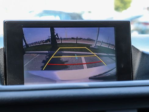 Used 2017 Lexus CT 200h FWD image 31