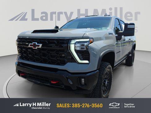 Used 2024 Chevrolet Silverado 2500 ZR2 w/ Technology Package AWD/4WD image 1