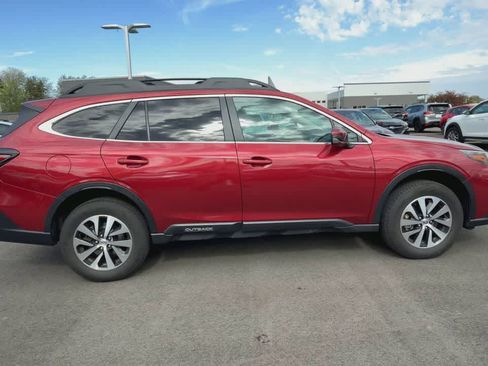 Certified 2022 Subaru Outback Premium AWD/4WD image 9