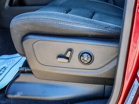 Used 2019 RAM 1500 Big Horn image 28