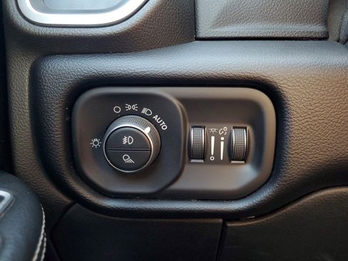 Used 2021 RAM 2500 Laramie image 29