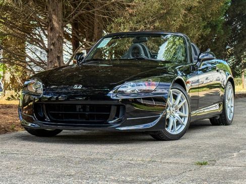 Used 2005 Honda S2000 image 11