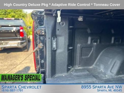 Used 2022 Chevrolet Silverado 1500 High Country w/ LPO, Dark Essentials Package AWD/4WD image 33