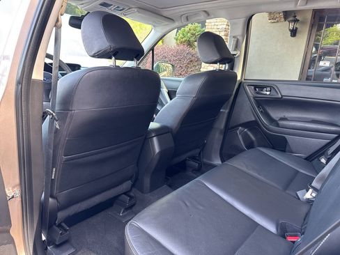 Used 2015 Subaru Forester 2.5i Limited w/ Popular Package #2 AWD/4WD image 11