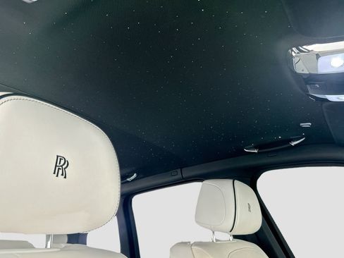 Used 2021 Rolls-Royce Cullinan Black Badge AWD/4WD image 17