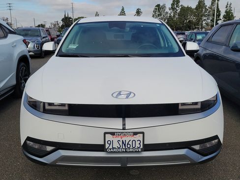 Used 2024 Hyundai Ioniq 5 SEL image 2