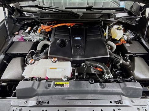 Certified 2026 Toyota Sequoia Platinum AWD/4WD image 33