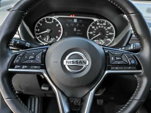 Used 2022 Nissan Altima 2.5 SL AWD/4WD image 28