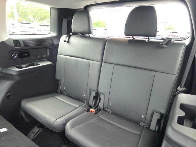 Certified 2025 Hyundai Santa Fe SEL FWD image 8