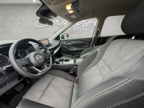 Certified 2024 Nissan Rogue SV image 19