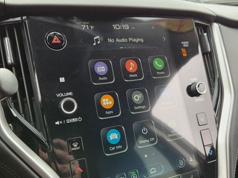 Used 2023 Subaru Outback Premium image 16