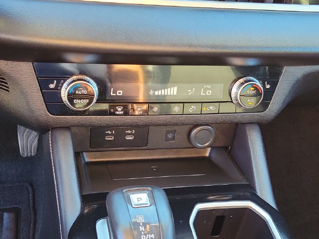 Used 2025 Mitsubishi Outlander SE FWD image 25