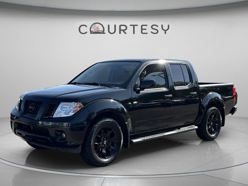 Used 2020 Nissan Frontier SV w/ Midnight Edition Floor Mats image 1
