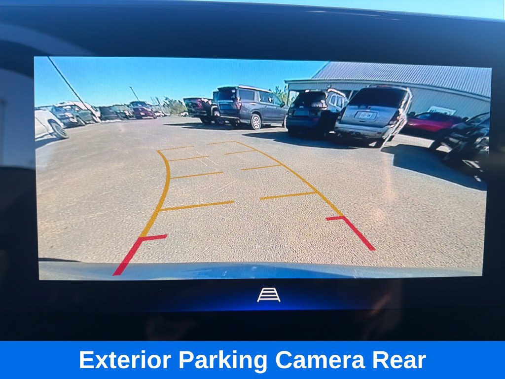 Used 2024 Chevrolet Trax LT w/ Driver Confidence Package FWD image 16