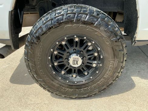 Used 2021 RAM 2500 Tradesman w/ Chrome Appearance Group AWD/4WD image 15