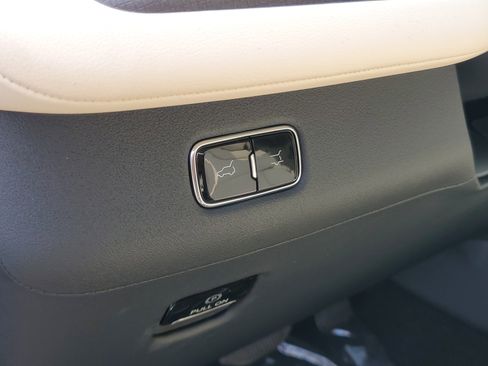 New 2027 Lincoln Navigator Reserve w/ Jet Appearance Package AWD/4WD image 15