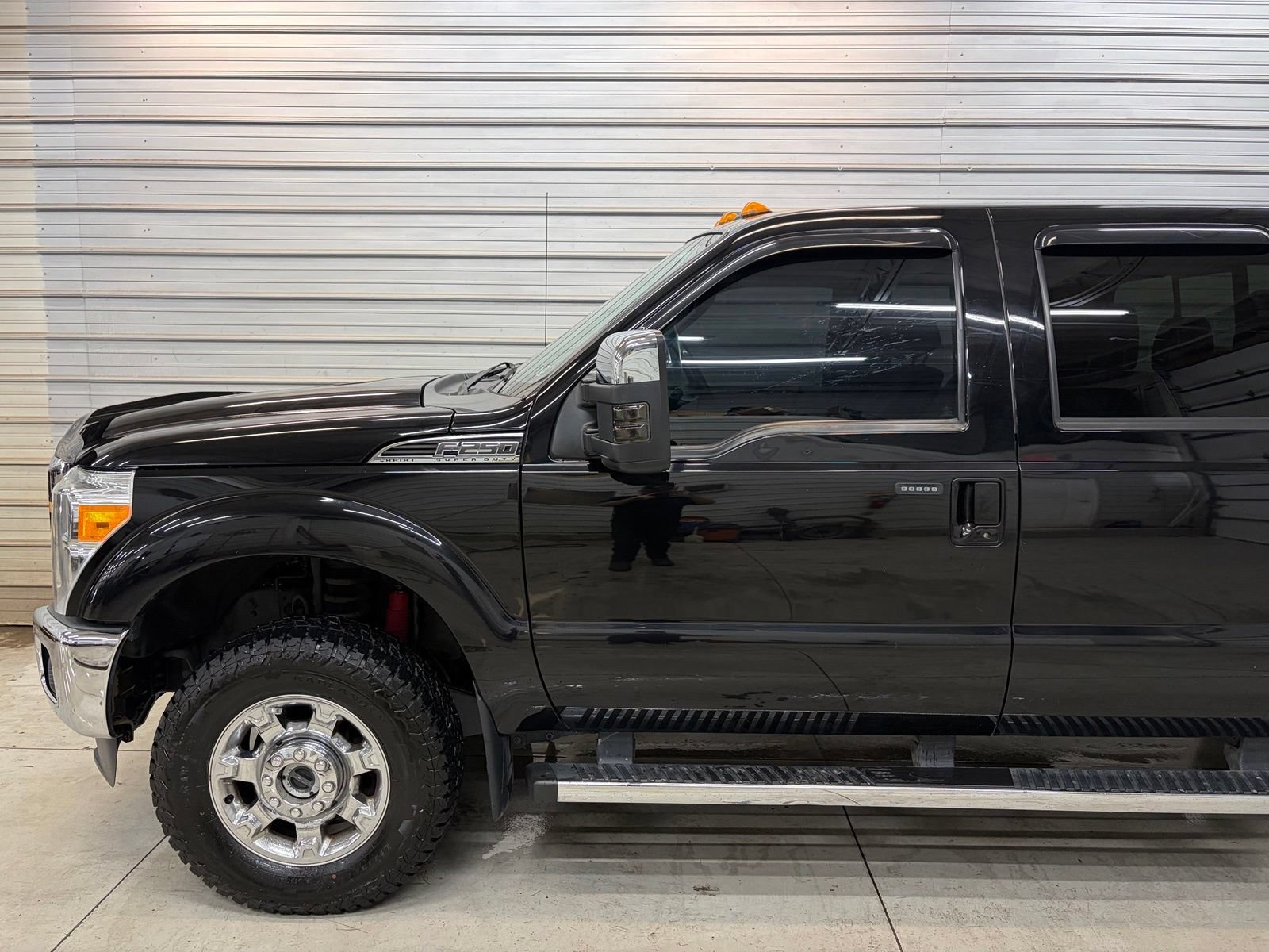 Used 2016 Ford F250 Lariat w/ Lariat Ultimate Package AWD/4WD image 3