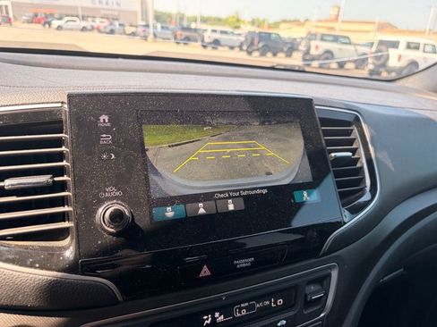 Used 2022 Honda Pilot TrailSport image 21