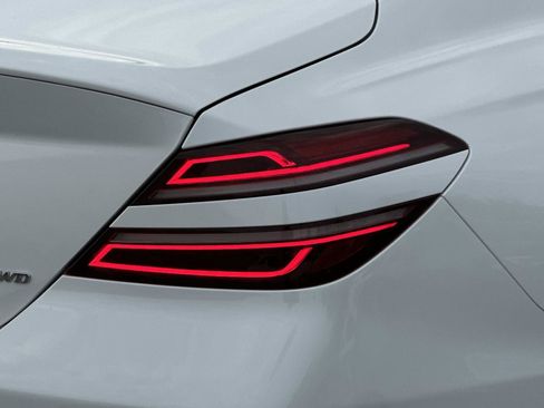 Used 2026 Genesis G70 2.5T AWD/4WD image 9