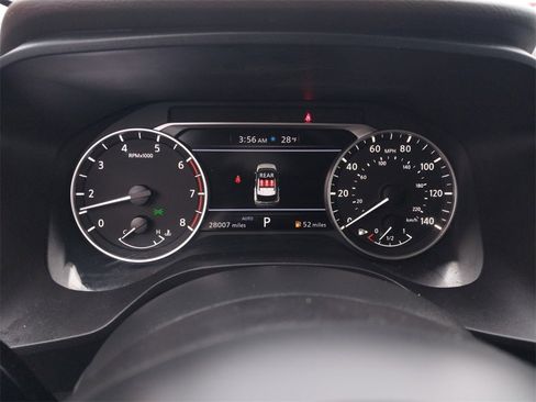 Used 2023 Nissan Rogue S image 14