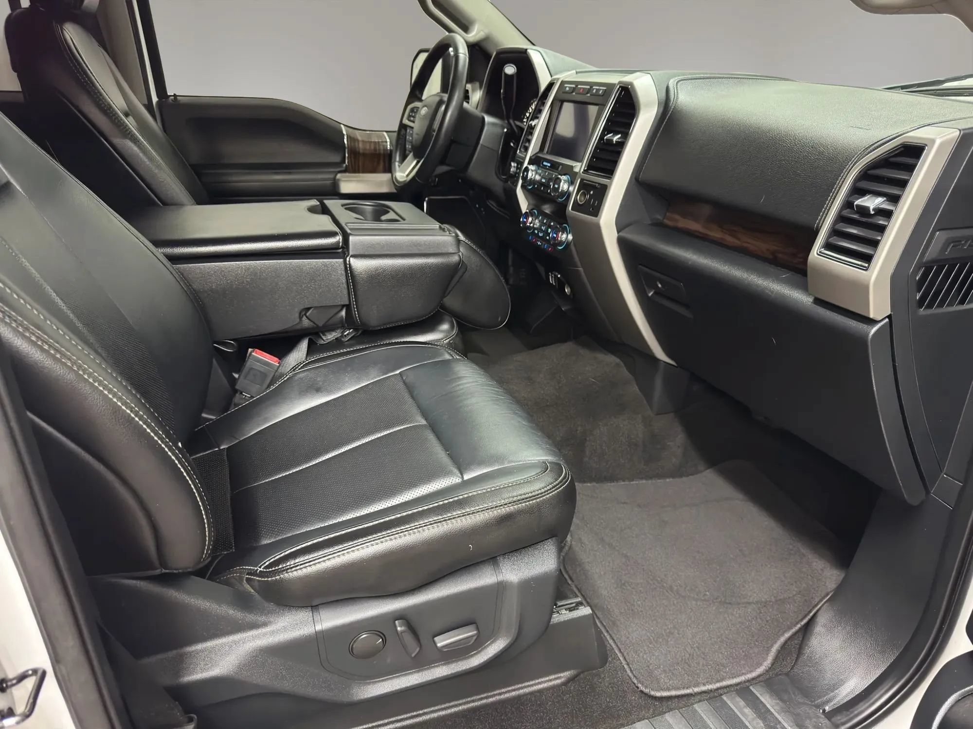 Used 2020 Ford F150 Lariat AWD/4WD image 15