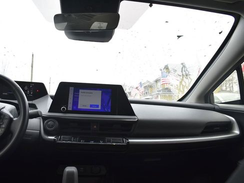 Used 2023 Toyota Prius LE image 28