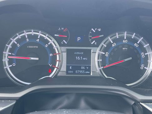 Used 2019 Toyota 4Runner SR5 Premium AWD/4WD image 21