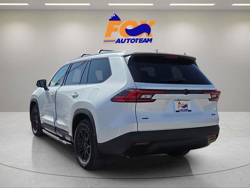 New 2026 Toyota Grand Highlander AWD image 3