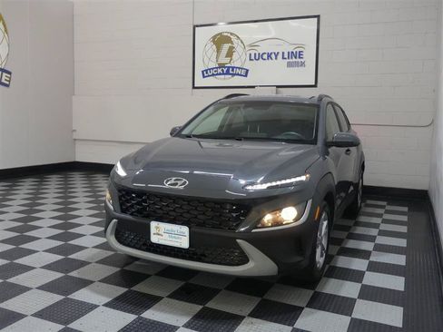 Used 2023 Hyundai Kona SEL FWD image 4
