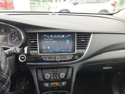 Used 2017 Buick Encore Preferred w/ Experience Buick Package FWD image 4