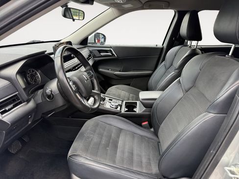 Used 2024 Mitsubishi Outlander SE AWD/4WD image 9