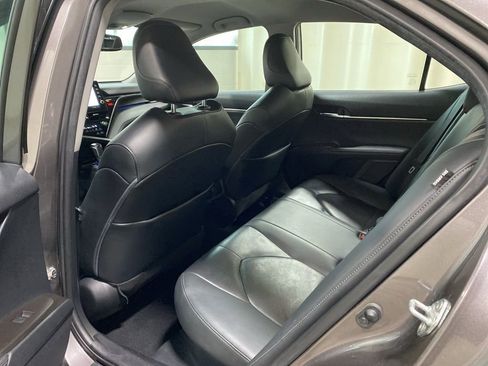 Used 2022 Toyota Camry XLE image 15